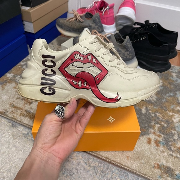 EUC Men’s Size 8.5 (Euro Size 42) Gucci Rhyton Low-top Sneakers With Mouth Print - Picture 9 of 16